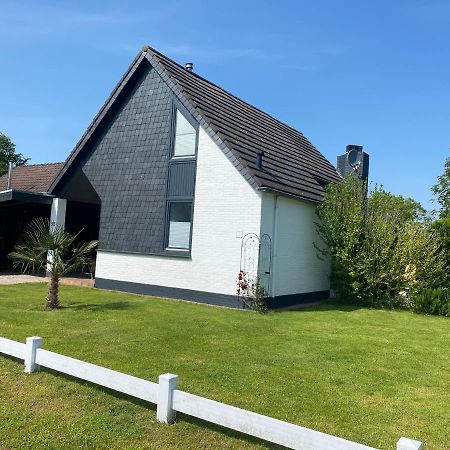 Traumhaftes Geraeumiges Ferienhaus In Meernaehe Bruinisse Exteriér fotografie